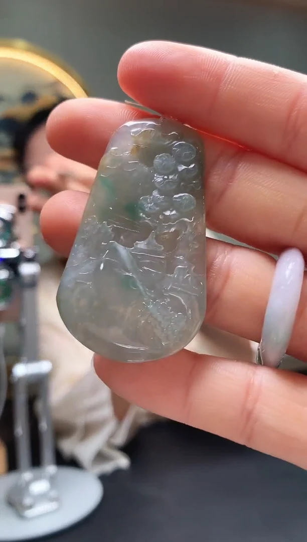 翡翠未镶嵌颈饰0526（11）