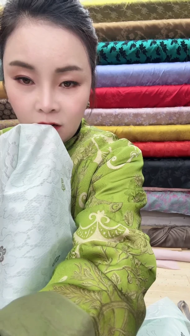 37号绿色讴欧根52米