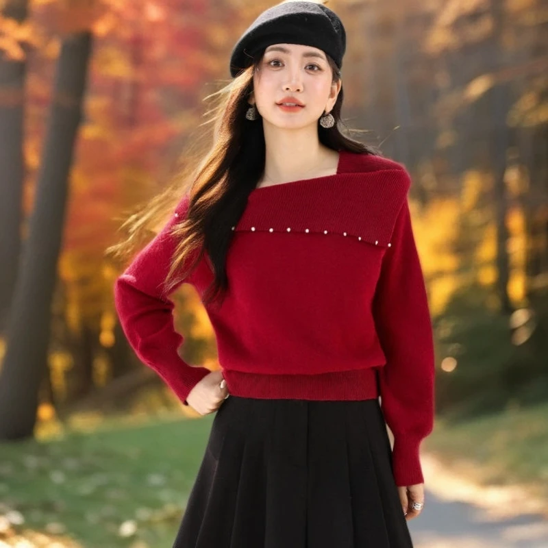 2025秋冬新款甜美新年红毛衣女设计感钉珠灯笼袖洋气减龄针织衫