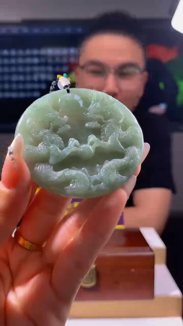 颈饰未镶嵌翡翠zyc翡翠02