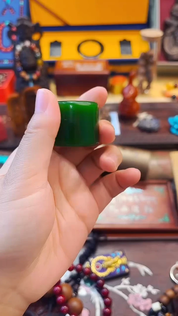 和田玉未镶嵌颈饰影姐精选高端饰品