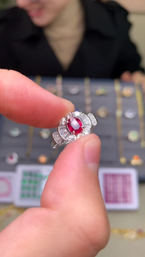 银S925镶嵌戒指红宝石戒指