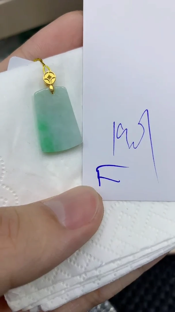 颈饰未镶嵌翡翠缅甸A货翡翠