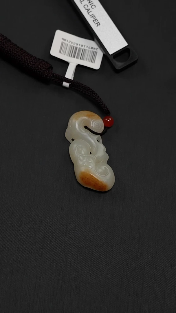 和田玉未镶嵌颈饰0