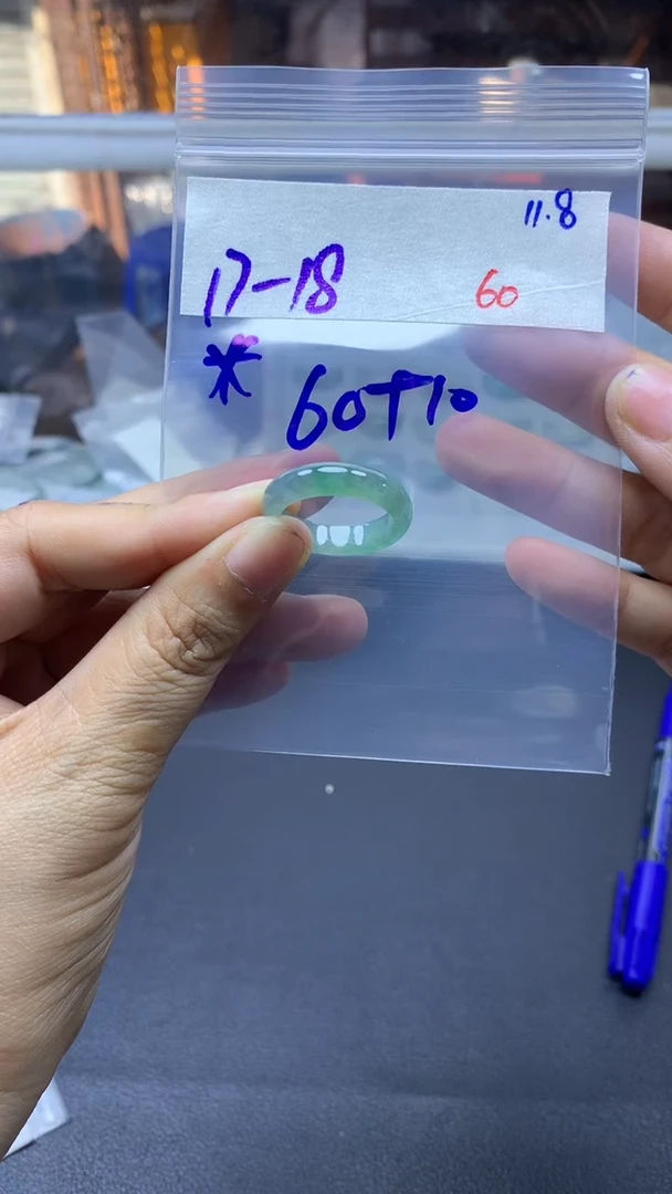 未镶嵌定制翡翠?毛货需精细抛光拍一发一