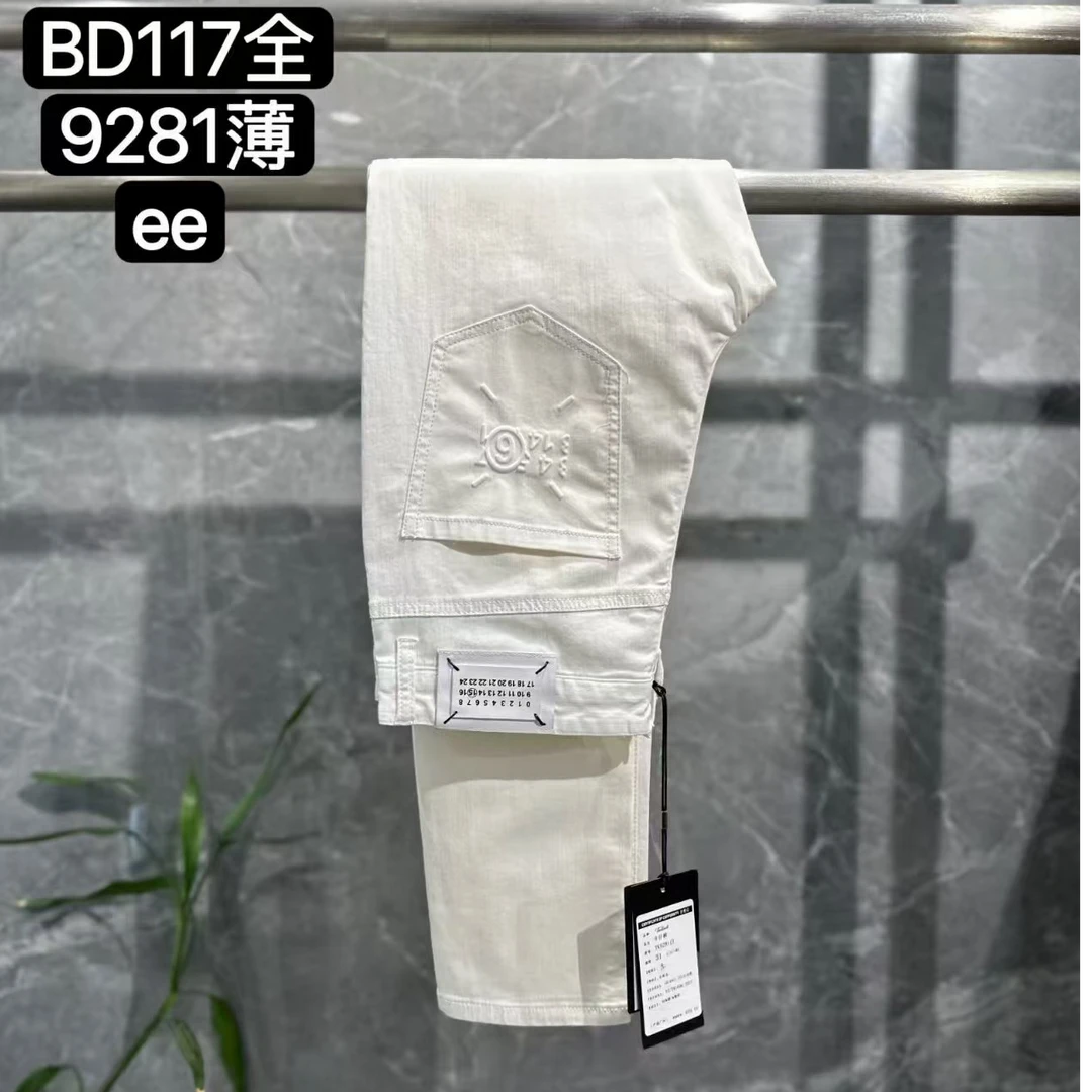 2025新款白色欧版小脚男士牛仔裤