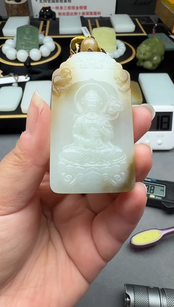颈饰未镶嵌和田玉4