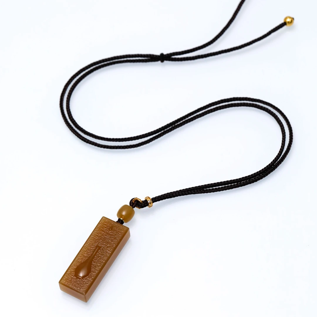 预售-新疆和田玉糖玉水滴瓶平安牌双面尺寸约42*15mm多样发发一件