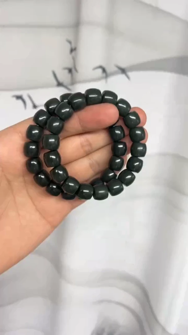 手串未镶嵌和田玉油青卡12直切纯天然拍一发一