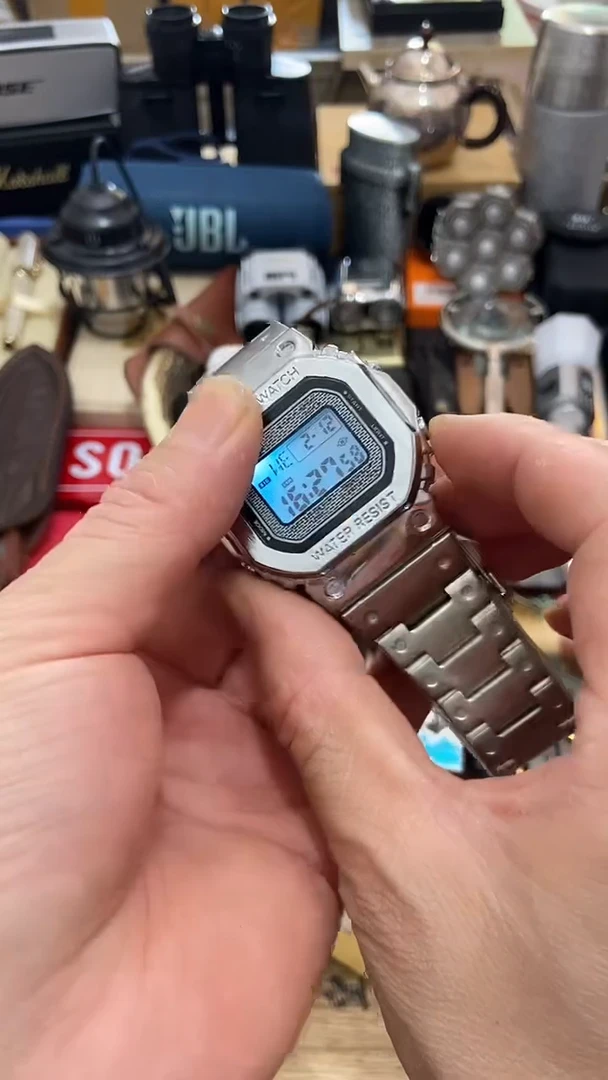 瓷片闪购商品 如图所示