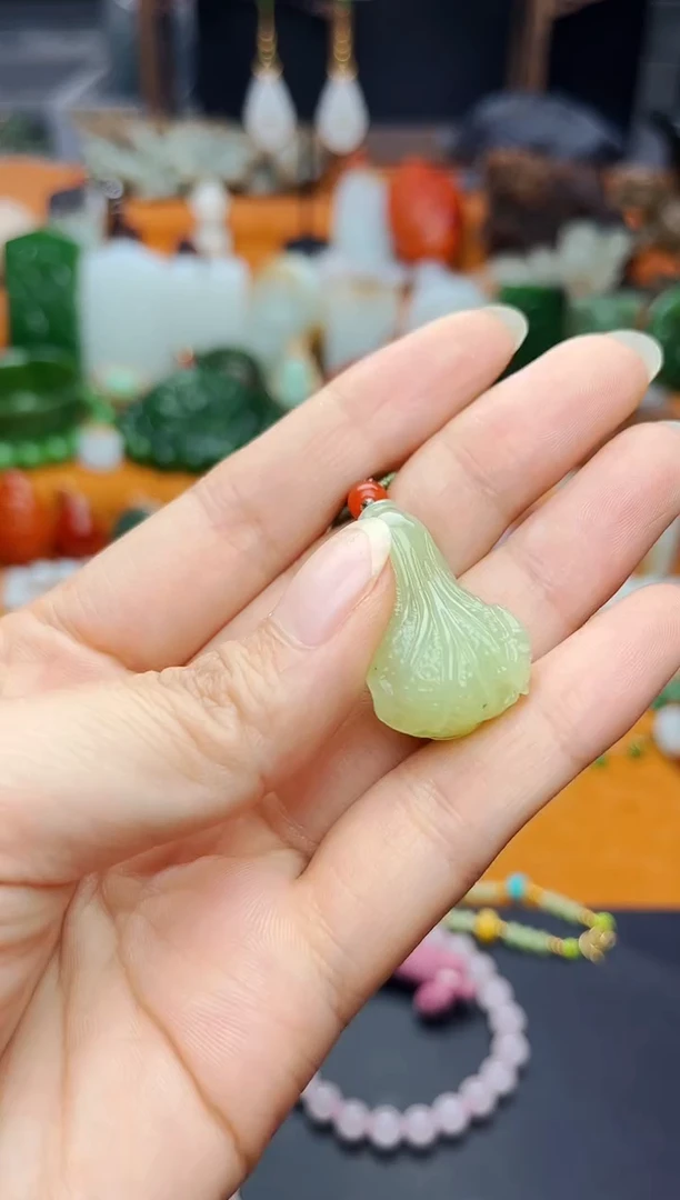 【闪购商品】和田玉颈饰未镶嵌玉白菜