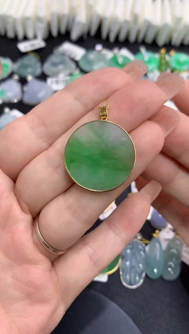 吊坠(不含链)18K金镶嵌翡翠111111111