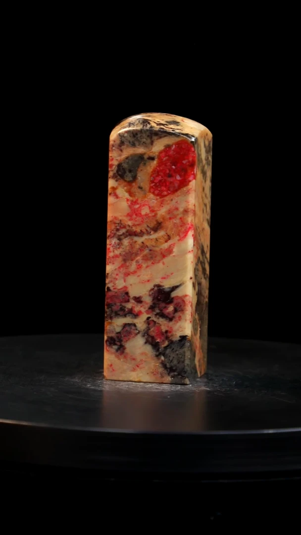 鸡血石刘关张鸡血石