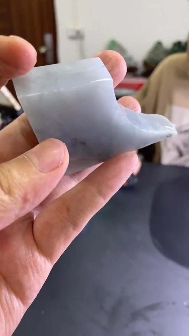 翡翠手镯未镶嵌