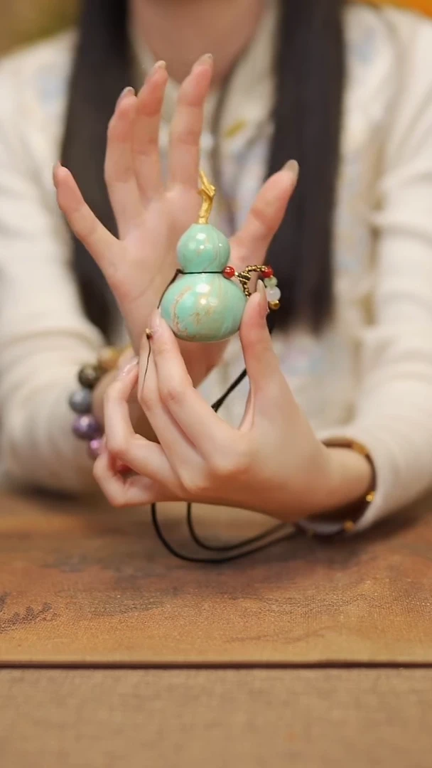 【闪购商品】501宴禾堂大漆脖挂葫芦68