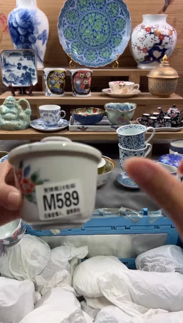 瓷片雨*         M589