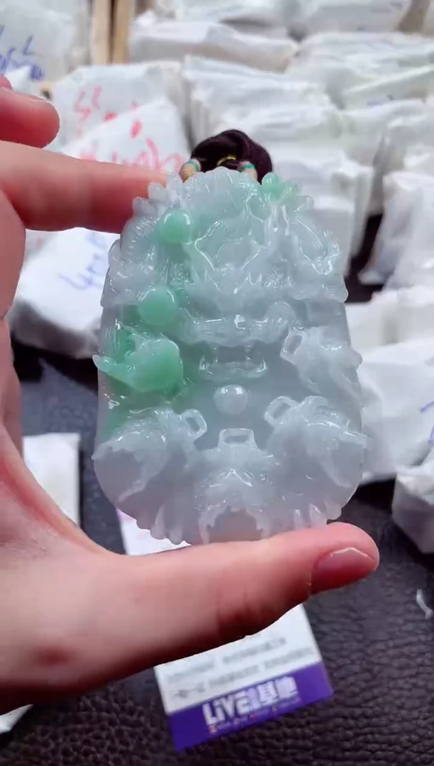 翡翠未镶嵌颈饰00008909
