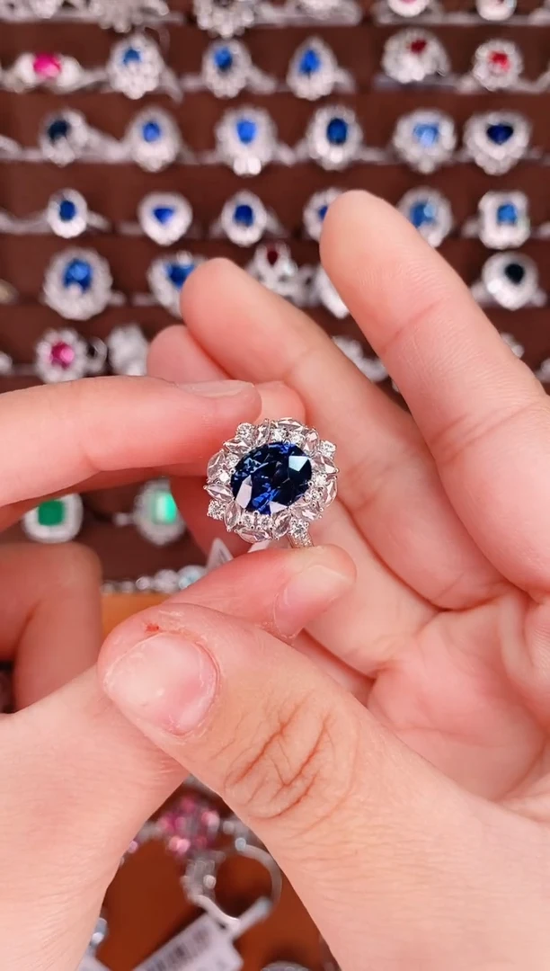 【闪购商品】蓝宝石18K金戒指18K金镶嵌·