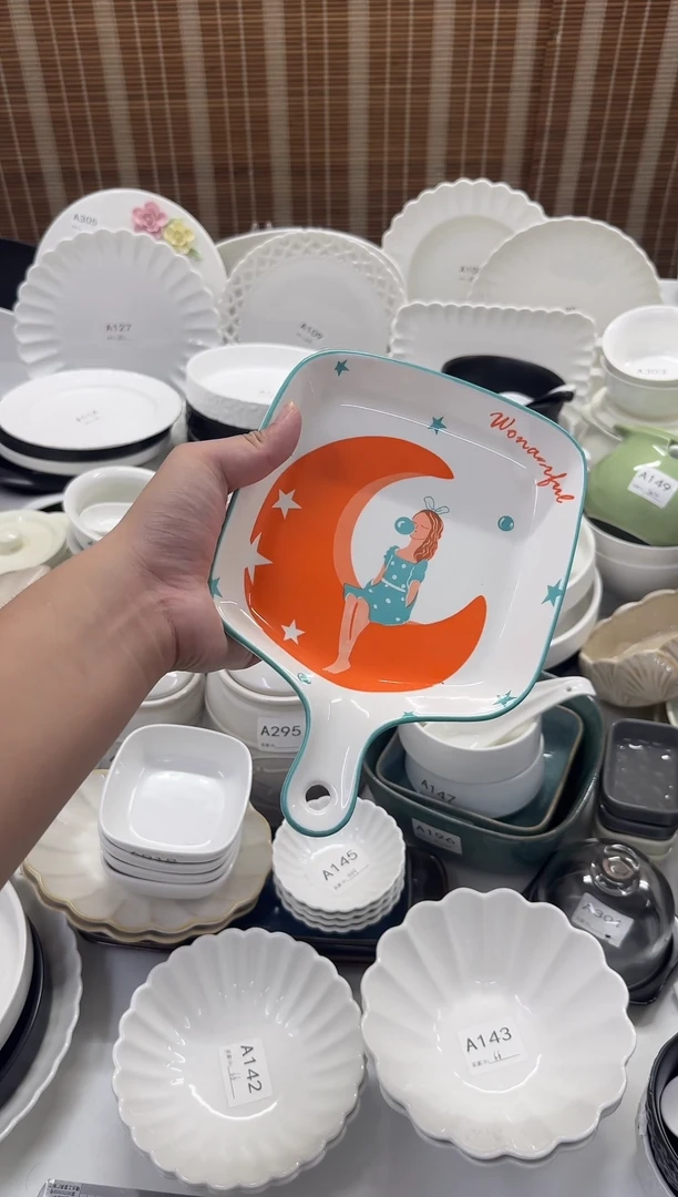 瓷         把手盘