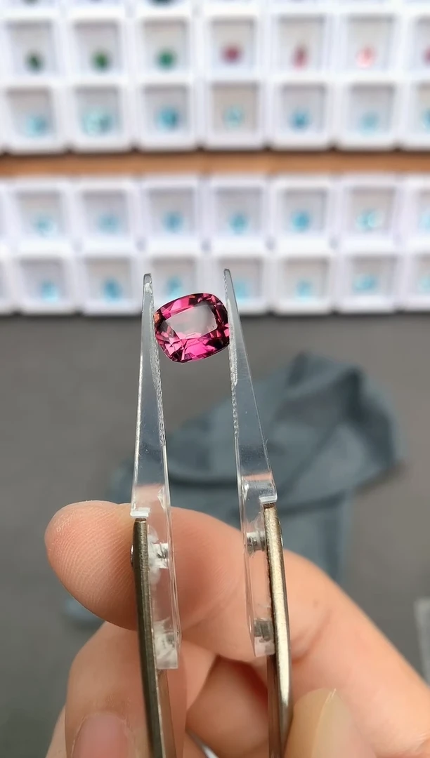 未镶嵌裸石定制碧玺1.77ct 09038