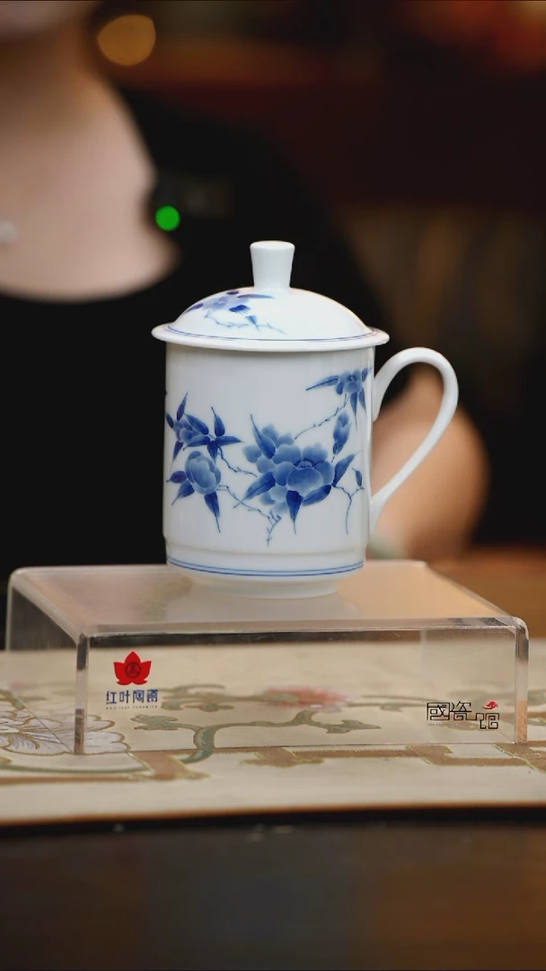 1头手绘青花瓷韵茶香单杯