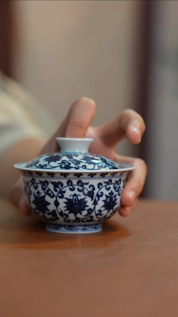 杯子德钰山房缠枝莲盖碗