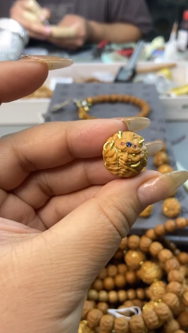 吊坠猴头核桃魏40般若