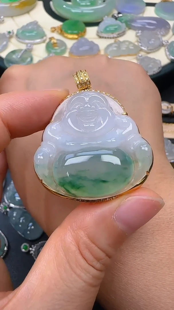 颈饰18K金镶嵌翡翠佛公