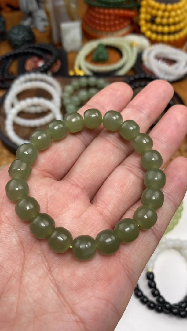 颈饰未镶嵌和田玉手串