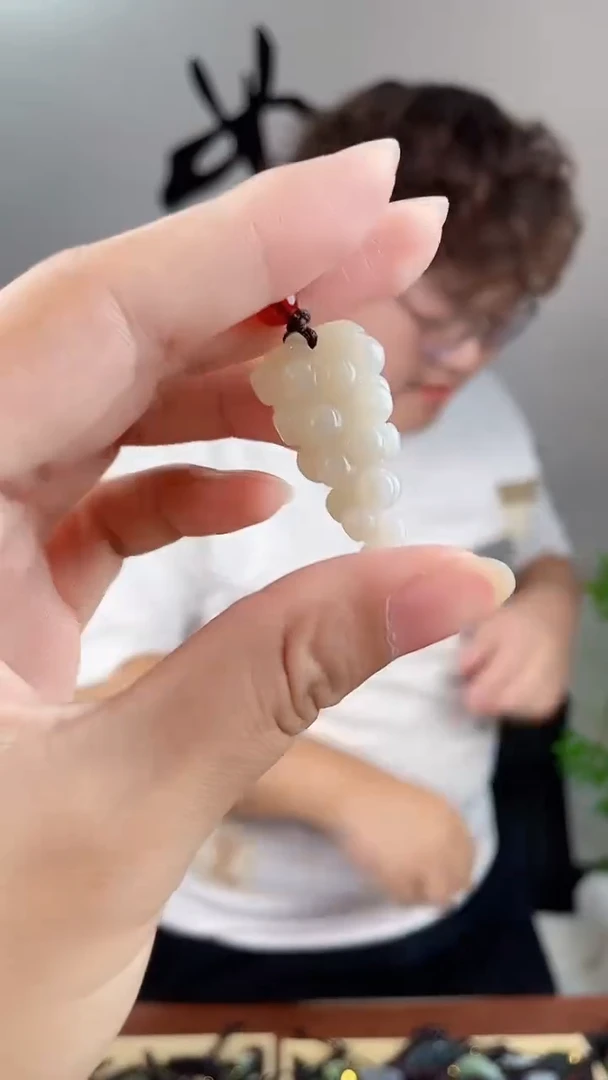 和田玉未镶嵌颈饰拍一发一，多样性发货