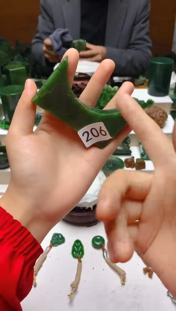 未镶嵌和田玉珠宝半成品1