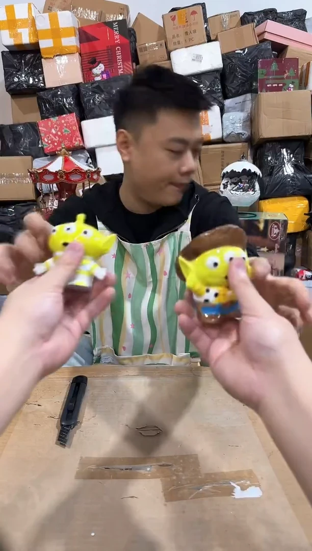 瓷片三眼仔变装粉瓶一套