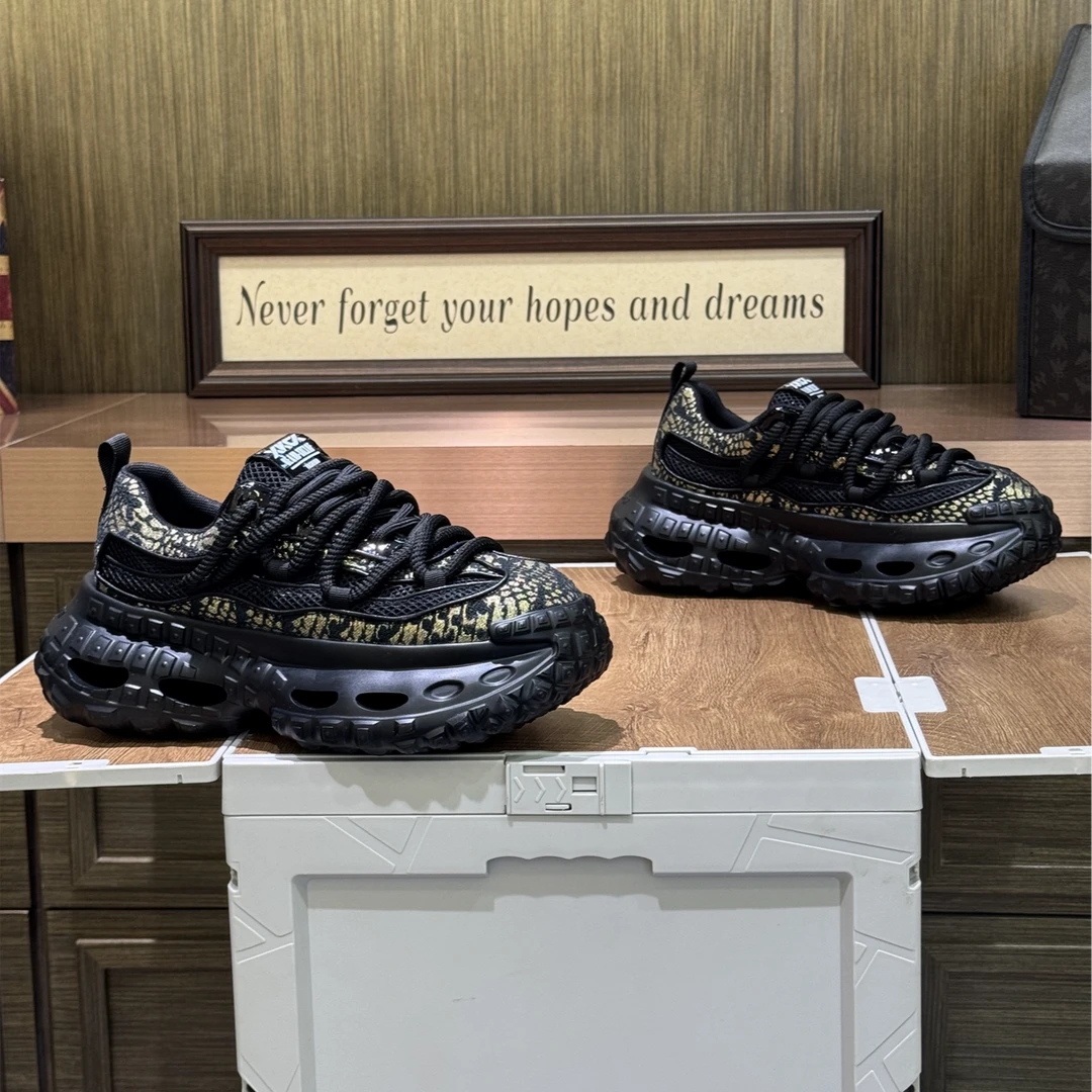 2025早秋新款时尚百搭潮流轻奢高端厚底增高休闲男鞋（标准码数）