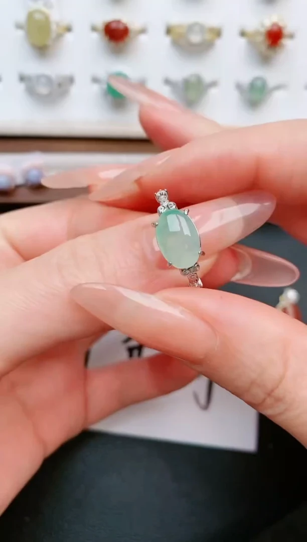 【闪购商品】翡翠戒指银S925镶嵌....