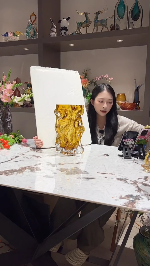 琥珀冰川艺术花瓶