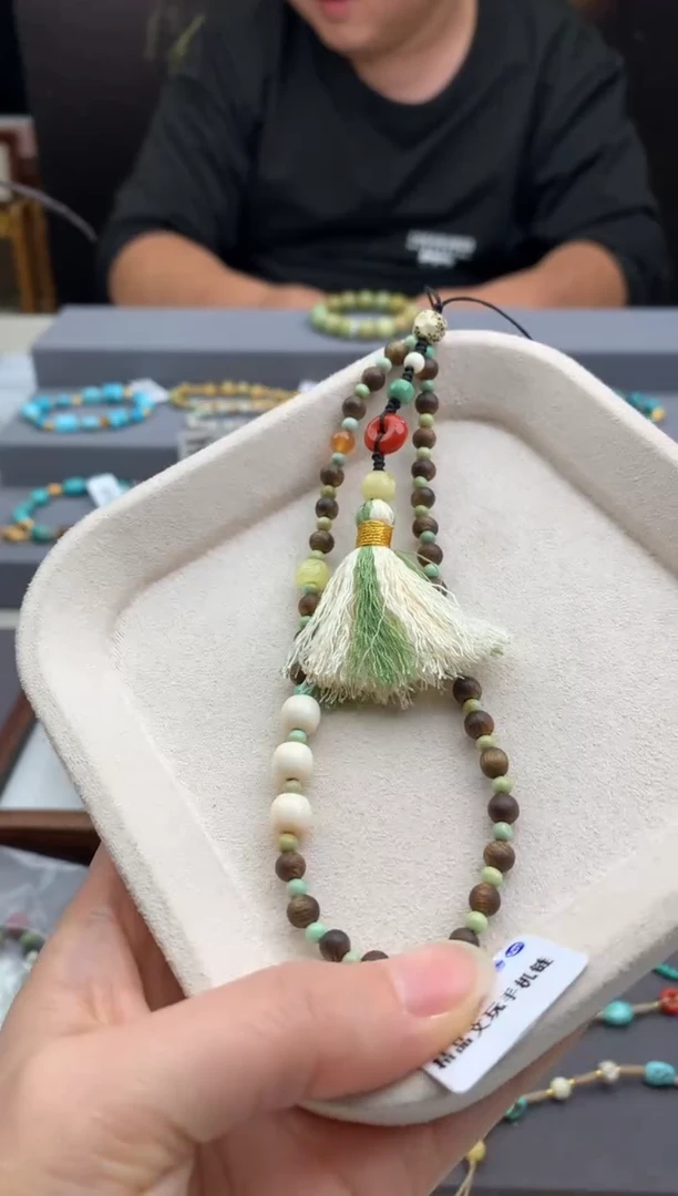 未镶嵌绿松石手机链茜.C401