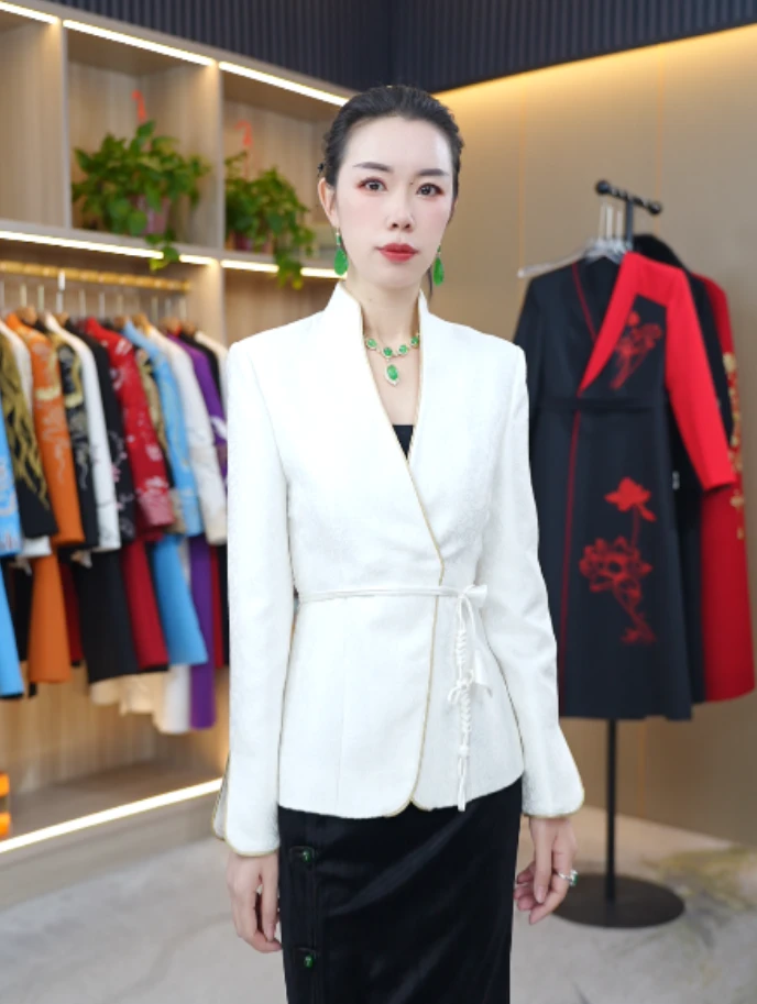 965-2025早春中式国风撞色拼接气质系带显瘦上衣女