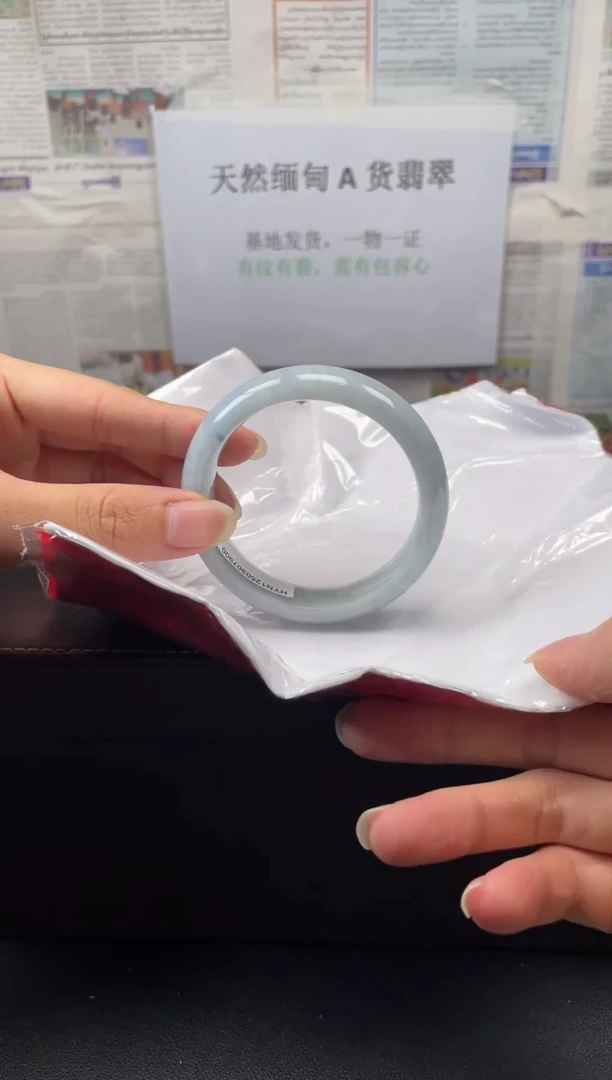 未镶嵌手镯翡翠6