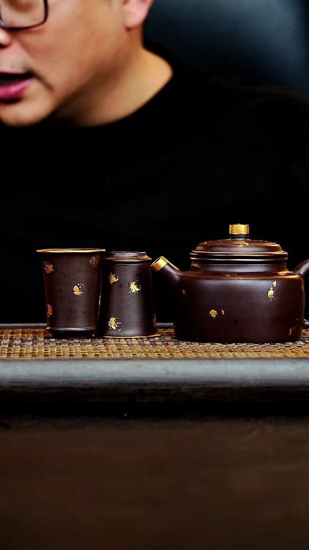 茶壶紫砂宜兴紫砂壶    36 紫茄泥