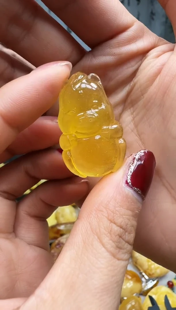 【闪购商品】琥珀裸石未镶嵌挂坠