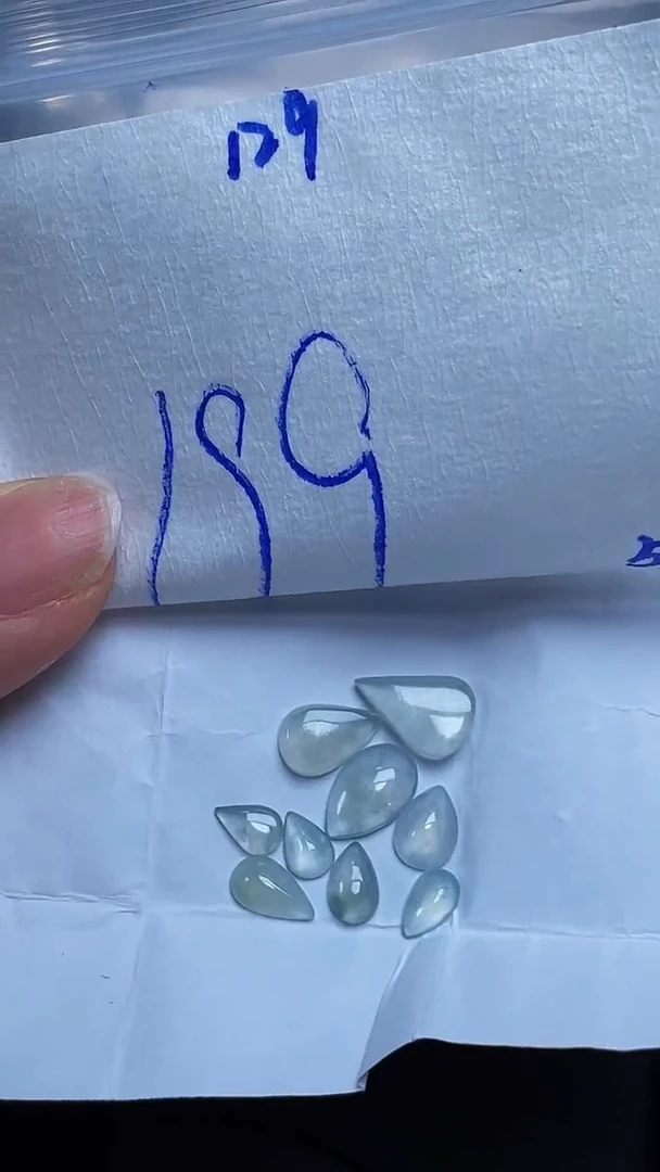 翡翠裸石未镶嵌天然缅甸翡翠A货129