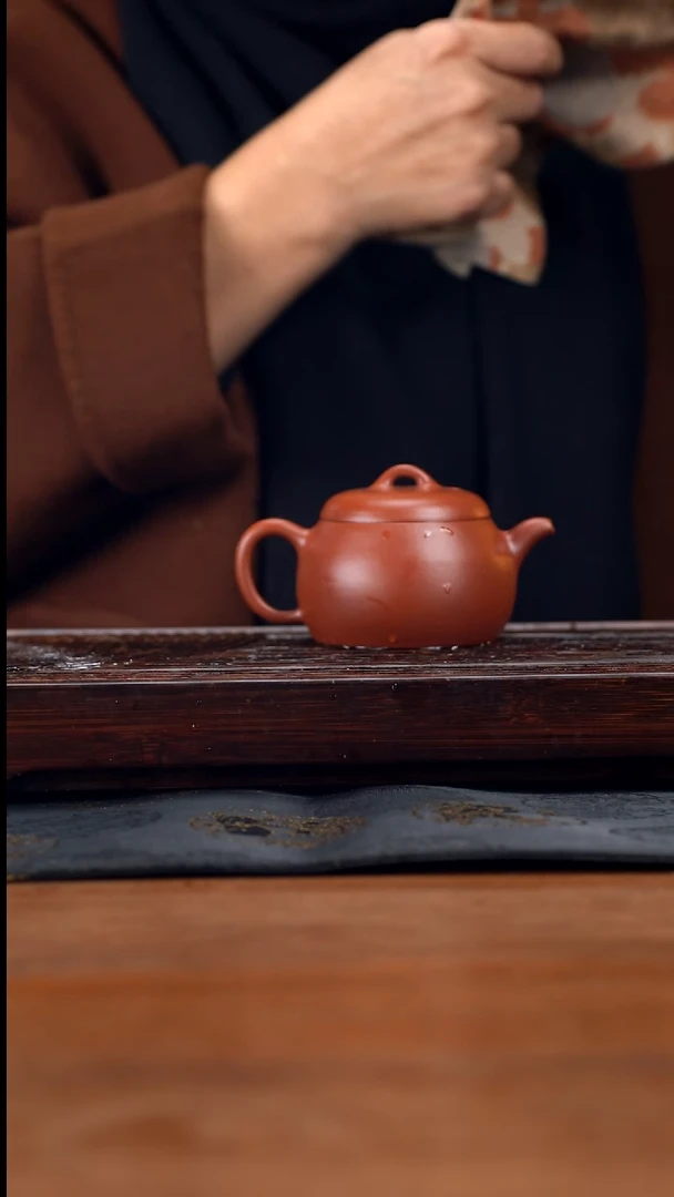 【闪购商品】紫砂茶壶190cc黄龙山原矿朱泥文旦33