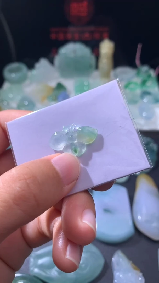 未镶嵌定制翡翠