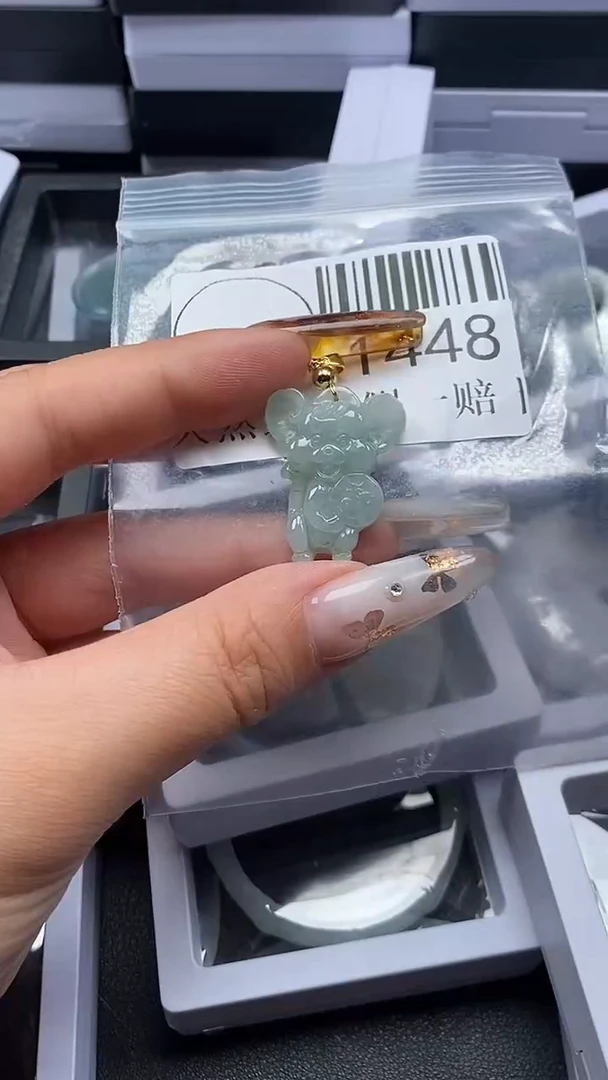 吊坠(不含链)未镶嵌翡翠1448