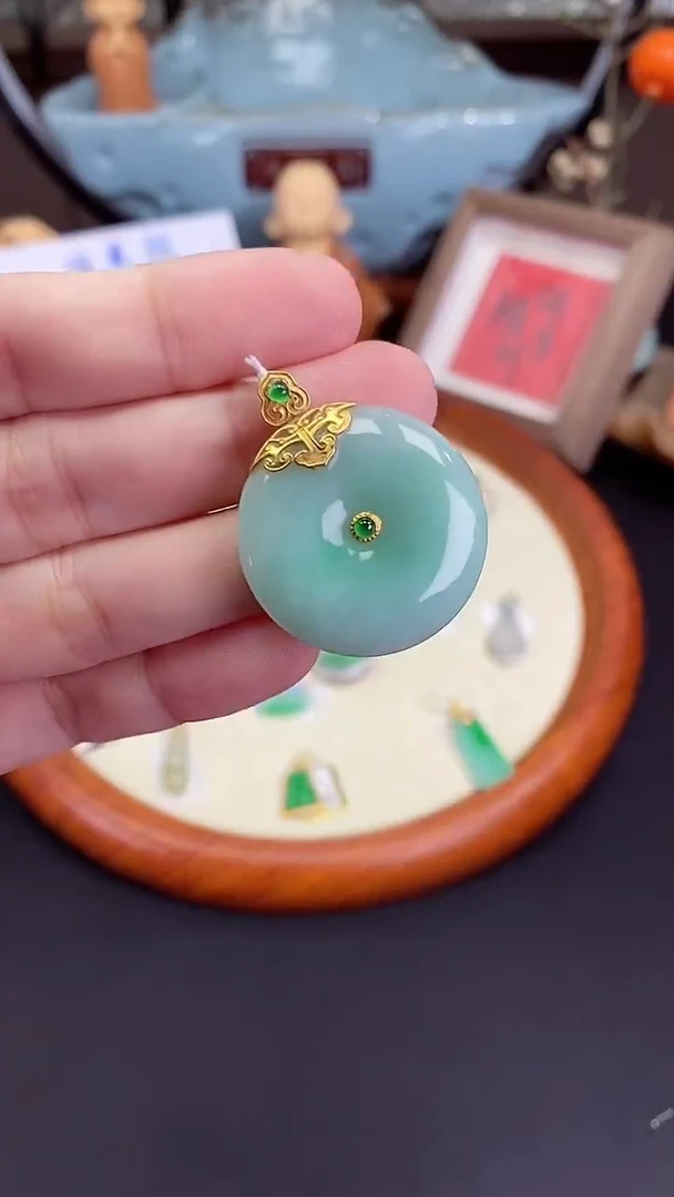 翡翠18K金镶嵌吊坠(不含链)扣子多样性发其一@@CMT