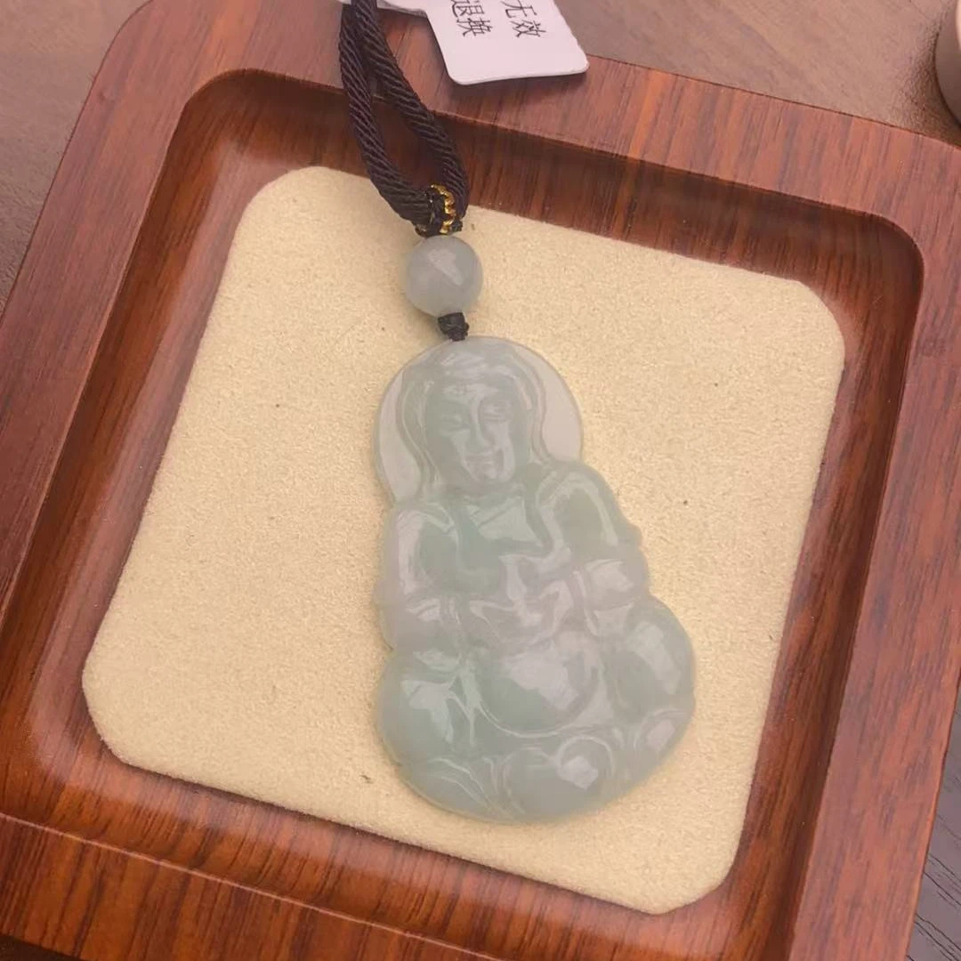 天然缅甸翡翠观音