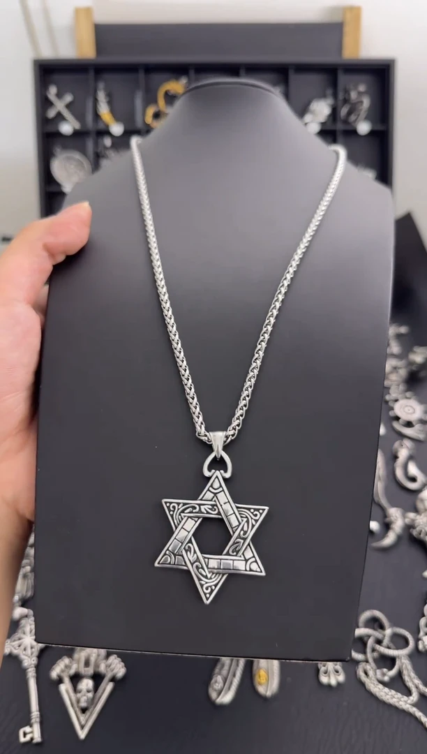 无不锈钢六芒星吊坠搭配龙骨项链60CM长度