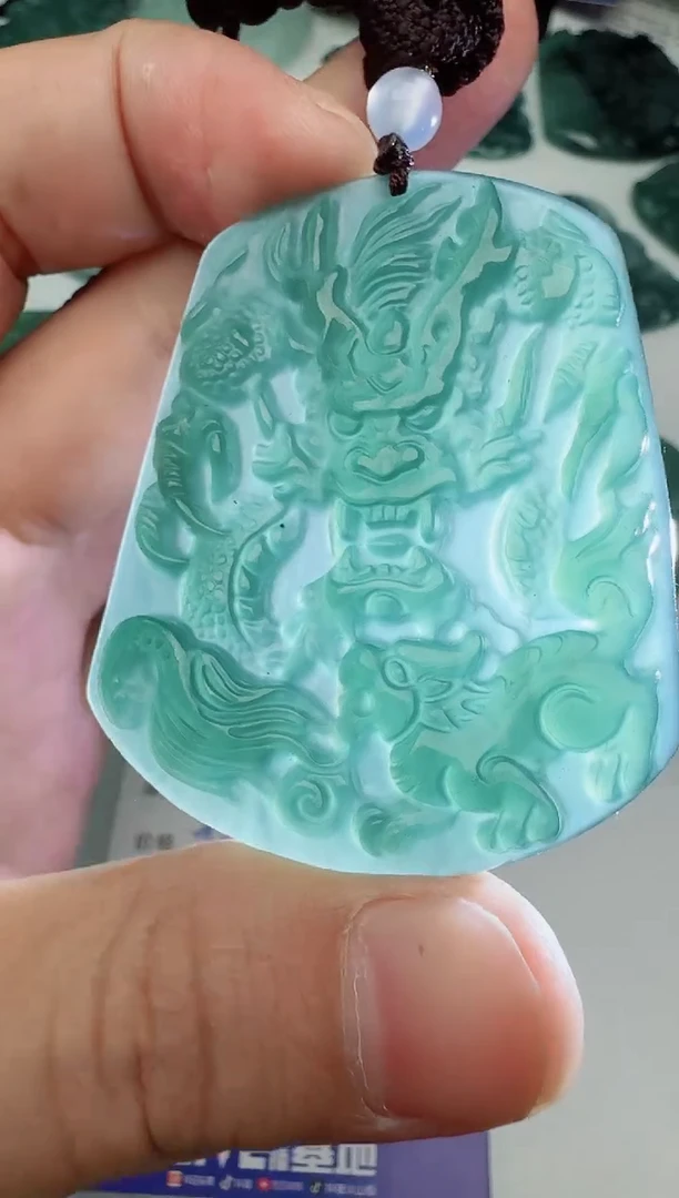 【闪购商品】翡翠吊坠(不含链)未镶嵌1