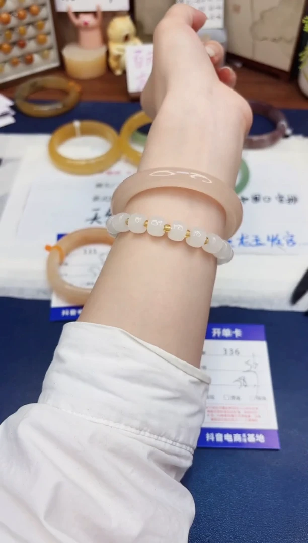 石英质玉手镯未镶嵌336-美人条藕粉-圈口58