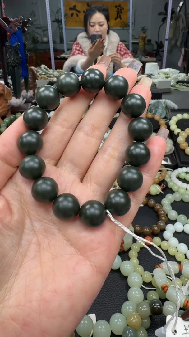 未镶嵌手串和田玉新疆沙枣青卡14
